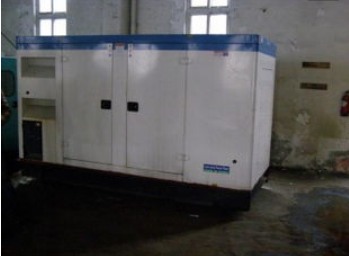 吐鲁番康明斯150kw大型柴油二手发电机组 吐鲁番康明斯150kw大型柴油二手发电机组